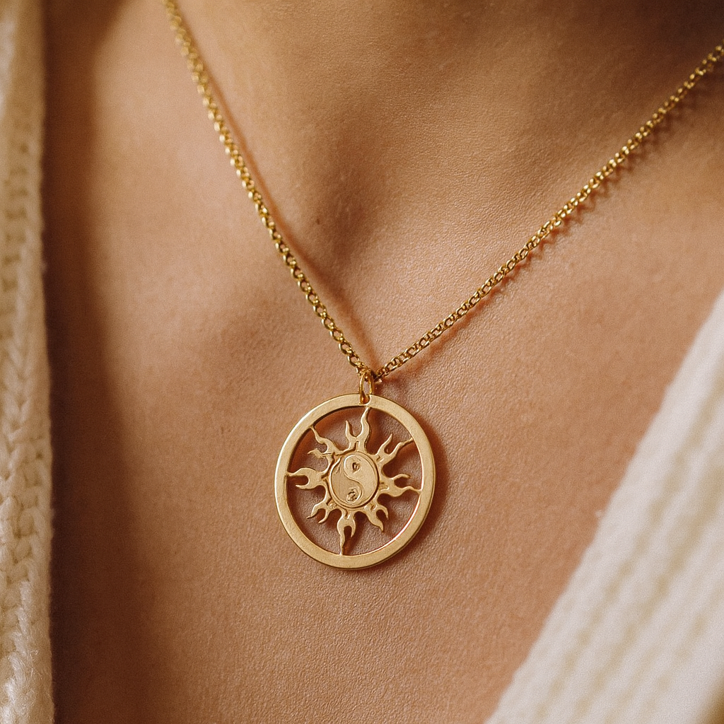 Collier Yin Yang plaqué or 18K