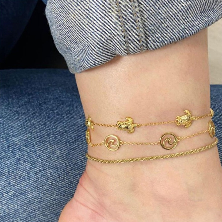 Tobillera Chelonia chapada en oro de 18K